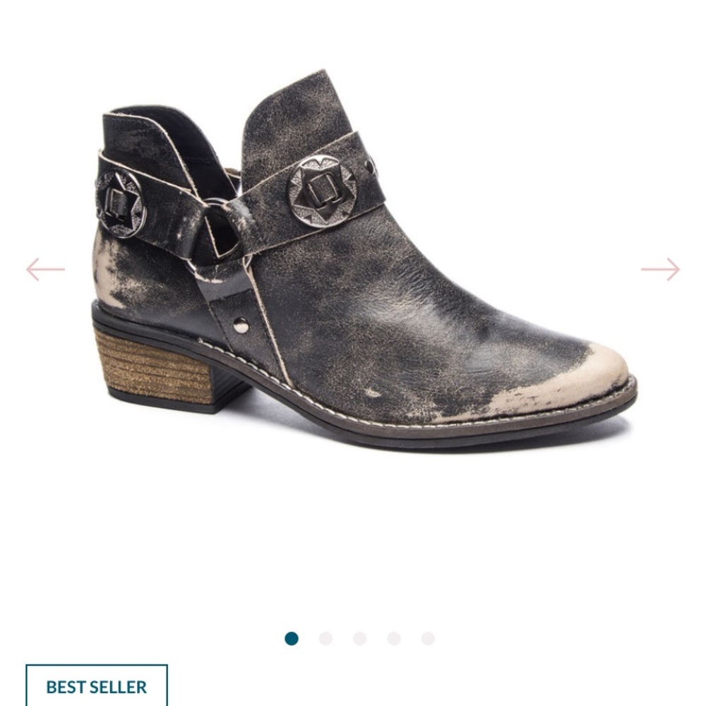 Woman’s boots